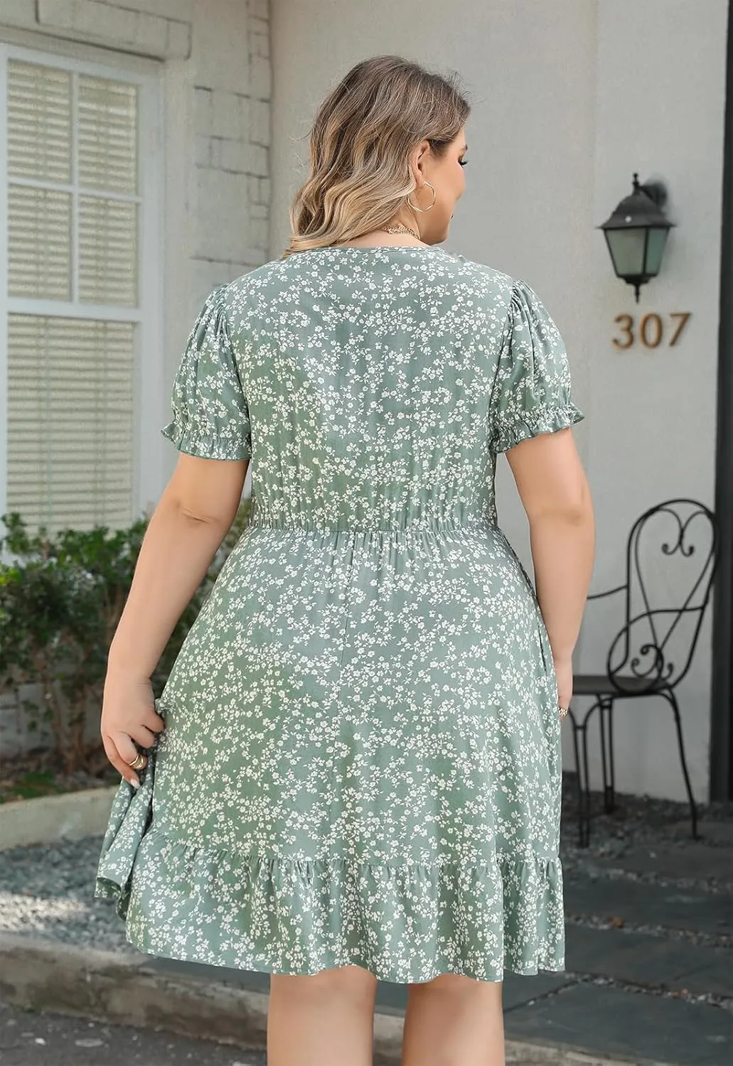 Celkuser Plus Size Casual Mini Dresses Printed Floral Swing Short Sleeve V Neck with Pockets