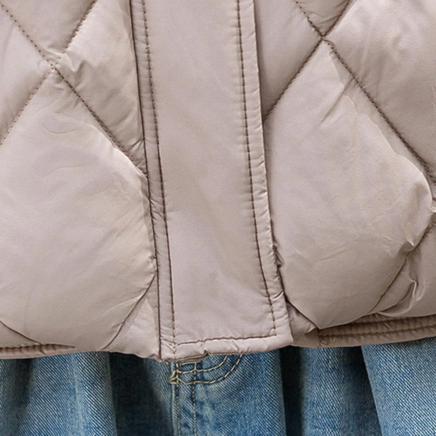 Cotton-Padded Gilet for Women Diamond Sleeveless Hooded Vest Lightweight Stand Collar Zip Up Open Thicken Waistcoat