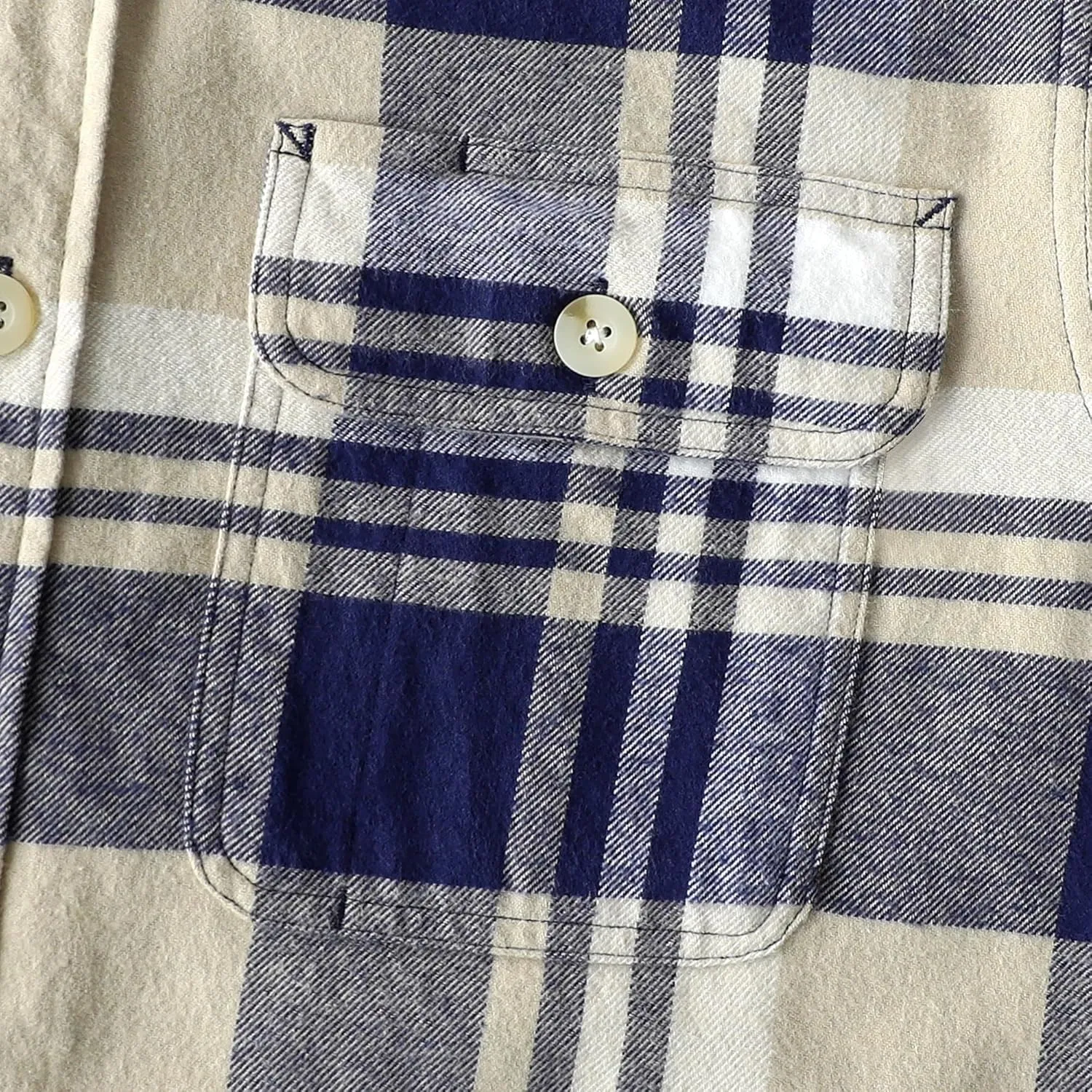 DubinikMens Flannel Shirts Long Sleeve Flannel Shirt for Men Warm Casual Soft Cotton Button Down Plaid Mens Flannel Shirt