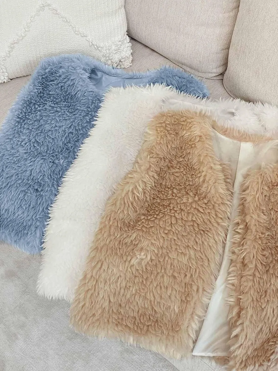 Tankaneo Womens Faux Fur Vest Cropped Sleeveless Warm Winter Shaggy Open Front Outerwear Vest
