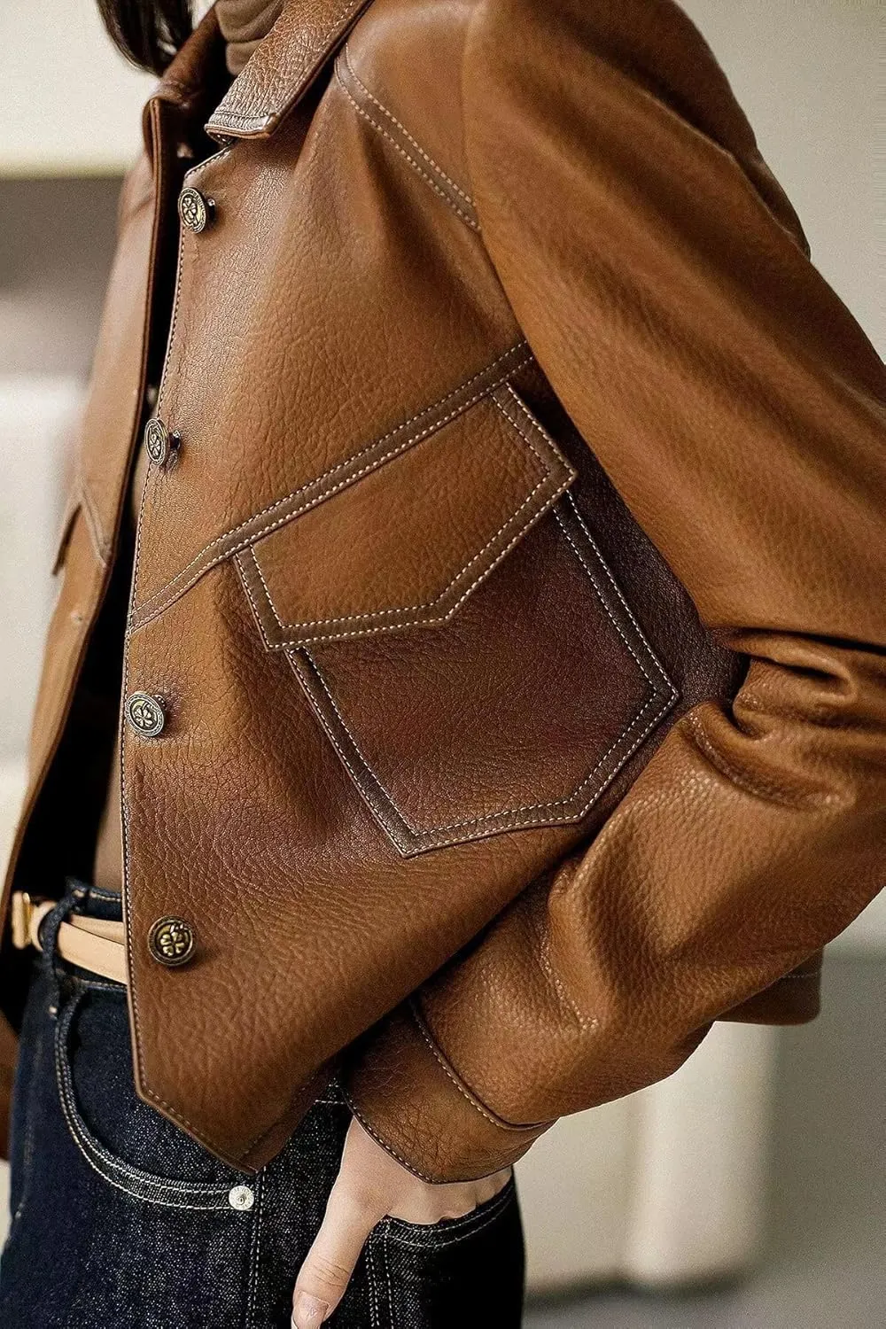 utcoco Women's Cropped Faux Leather Motorcycle Jacket 2024 Fall Fashion Button Up PU Coat Outerwear with Pockets