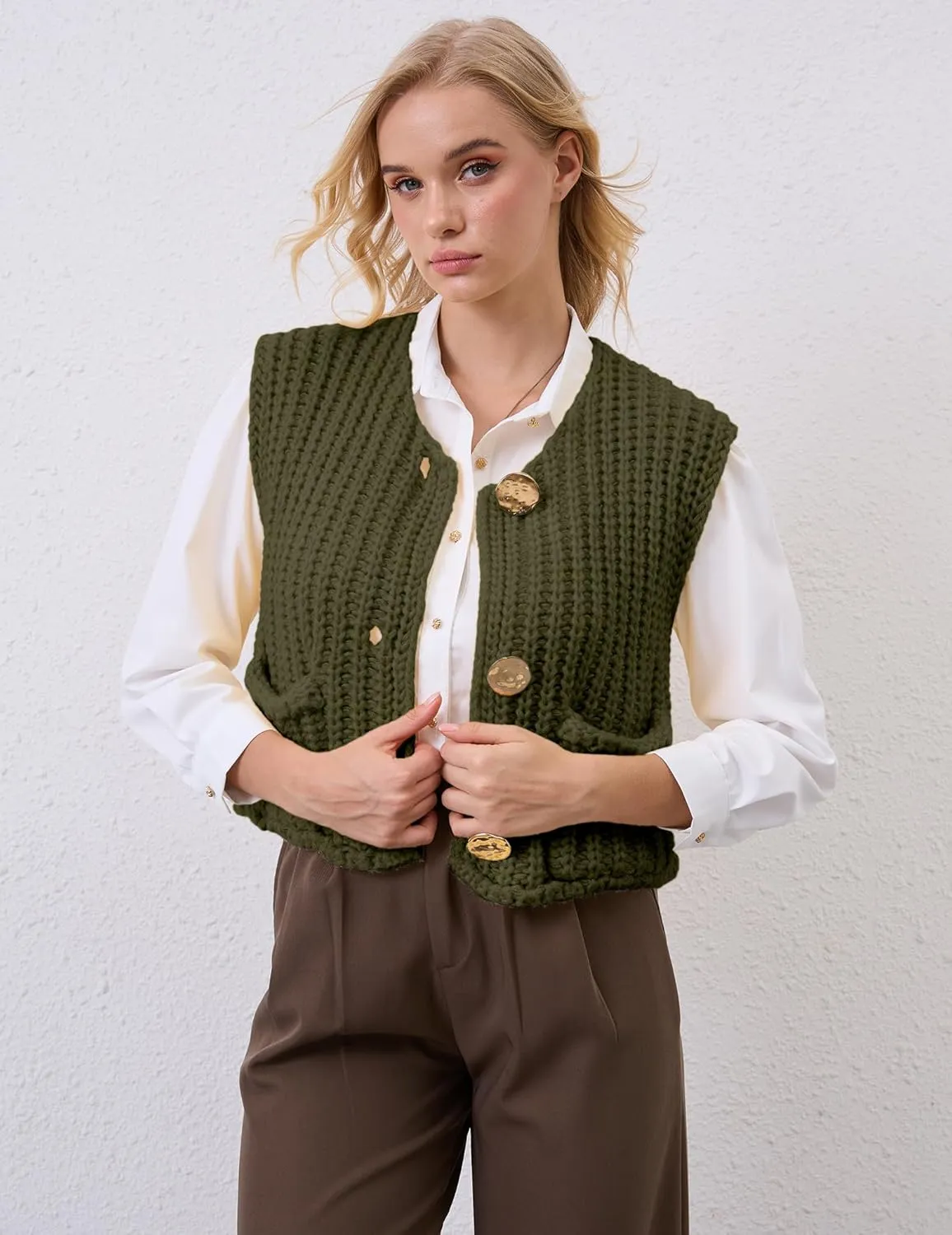 Women Crochet Knit Sweater Vest Button Up Cropped Casual Sleeveless Vest Fashion Vintage Cardigan with Pocket