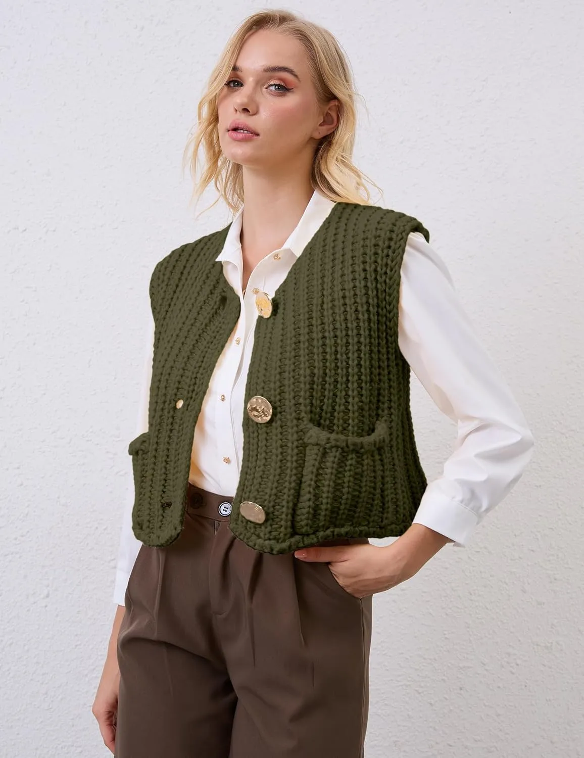 Women Crochet Knit Sweater Vest Button Up Cropped Casual Sleeveless Vest Fashion Vintage Cardigan with Pocket