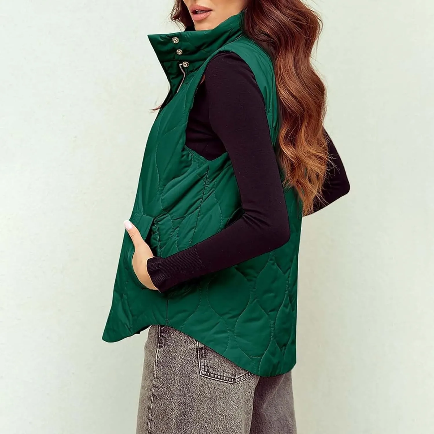 Women Winter Oversized Puffer Vest Sleeveless Jacket Zip Up Lightweight Stand Collar Insulated Padded Puffy Jackets Coat