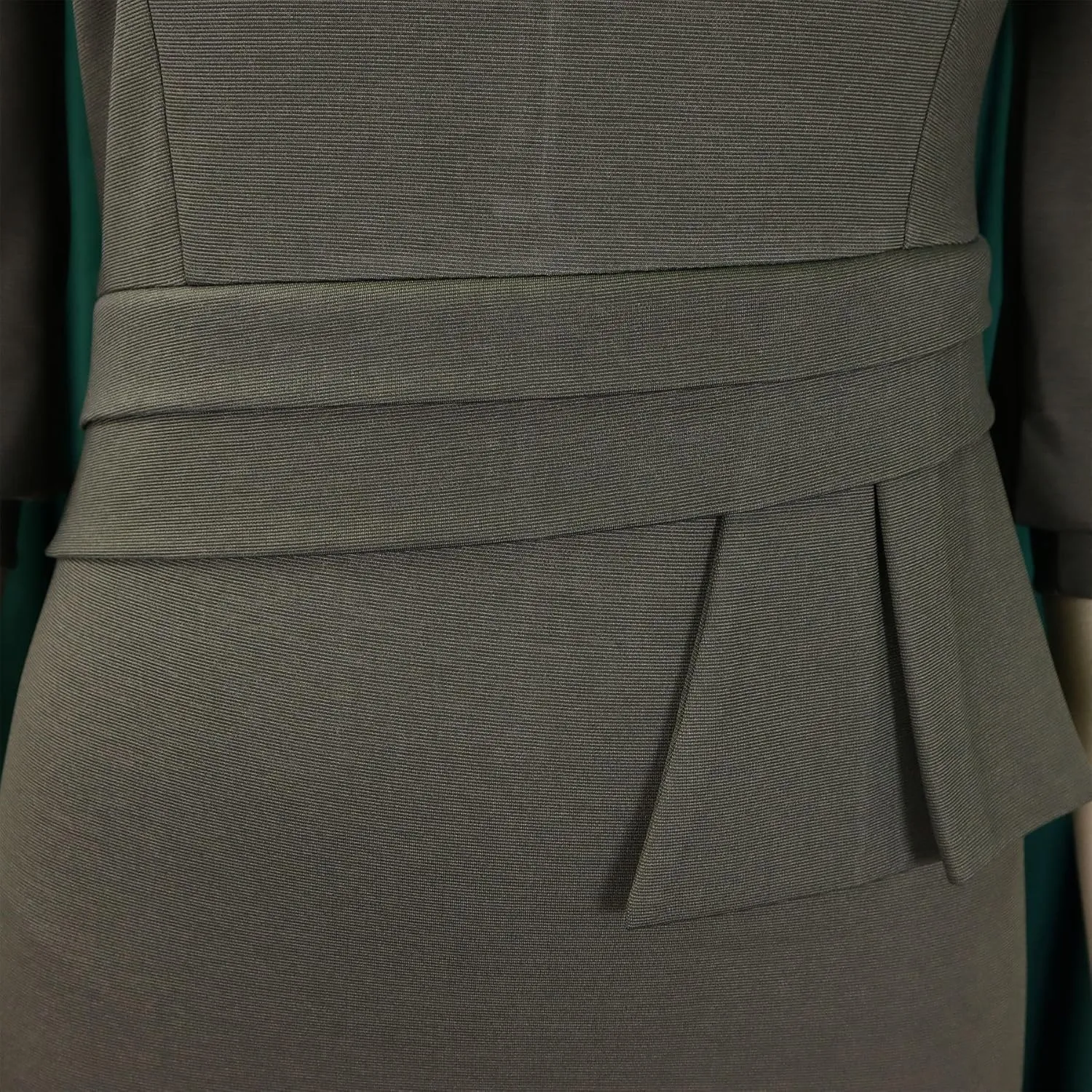 Women's 2024 Summer New Round Neck Pleated Temperament Fashionable Pencil Skirt